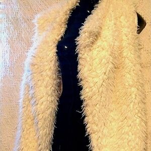 Melrose and market Foe Fur Vest Small